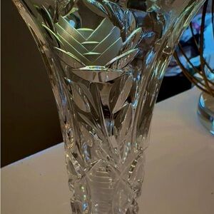 Vintage Heavy Cut Glass Crystal Flower Floral Clear Prismatic Etches Vase 8.5”